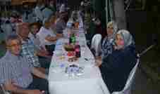 vanliogullari-ailesinden-adil-ergul-iftar-verdi- (3)