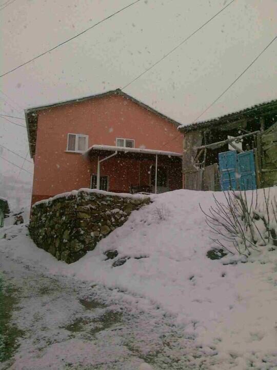 geyve sarıgazi satılık ev+ahır Geyve Medya