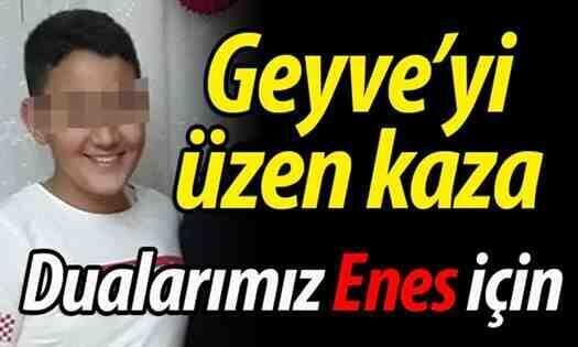 Geyve’yi üzen kaza.. Dualarımız Enes için!