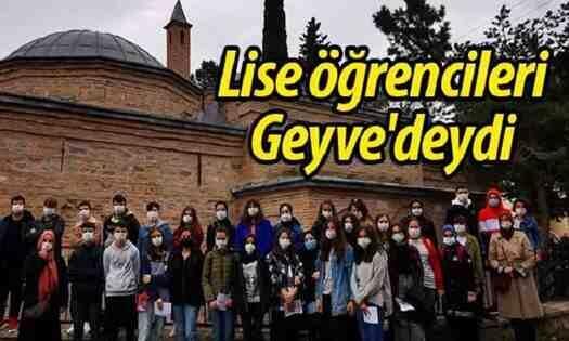 Liseli öğrenciler Geyve’deydi..