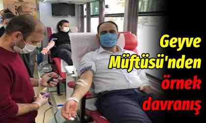 Geyve Müftüsü’nden örnek davranış!