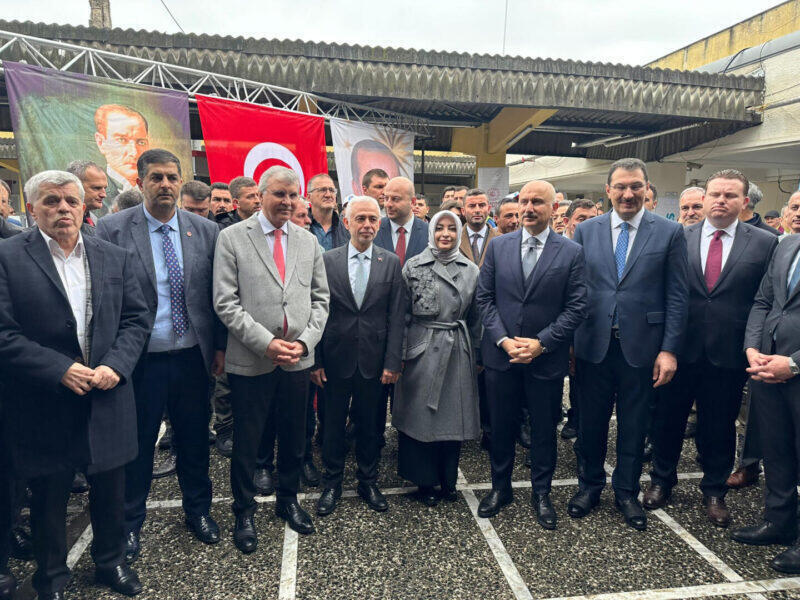 Bakan Karaismailoğlu Sakarya’da! Milli Elektrikli Tren TCDD’ye teslim ediliyor