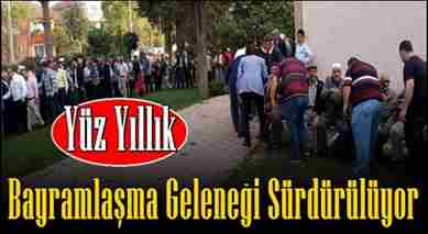 Yüzyıllık Bayramlaşma Geleneği Sürdürülüyor